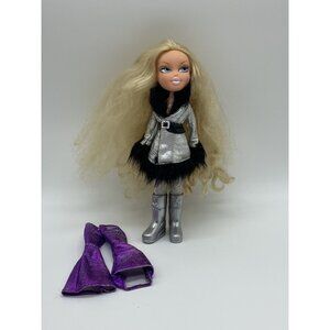 Bratz Wintertime Collection Cloe Doll Metallic Silver Ski Suit Outfit